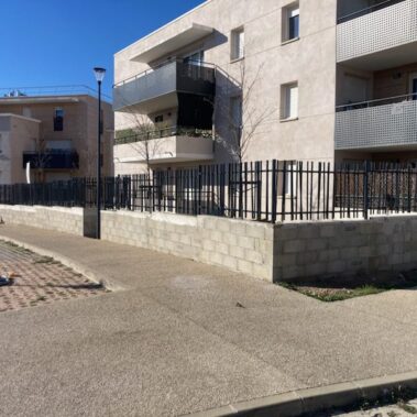 CLOTURE TYPE BAMBOU VILLENEUVE LES AVIGNON