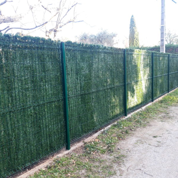 Clôture avec brise vue haie artificielle 4 - Hestia - Avignon