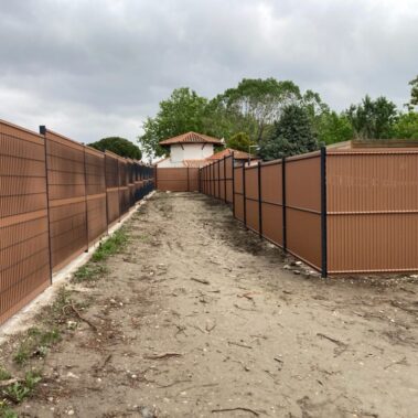 Clôture avec lames PVC 2 - Hestia - Avignon