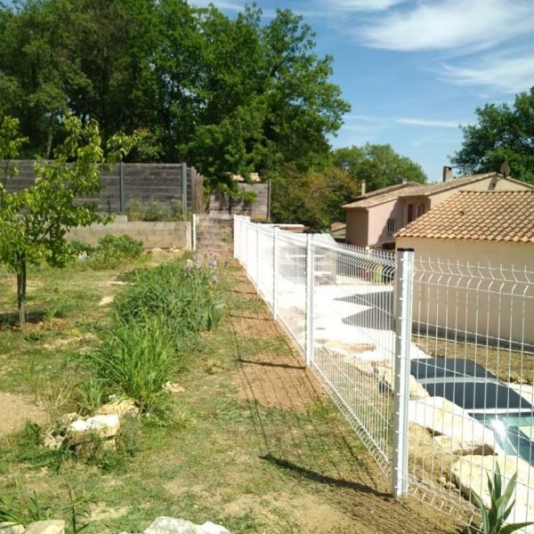 Cloture rigide 1230 Blanche - Hestia - Avignon