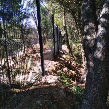 Cloture rigide terrain difficile PERTUIS 2 - Hestia - Avignon