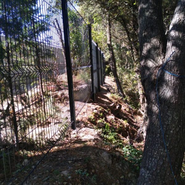 Cloture rigide terrain difficile PERTUIS 2 - Hestia - Avignon