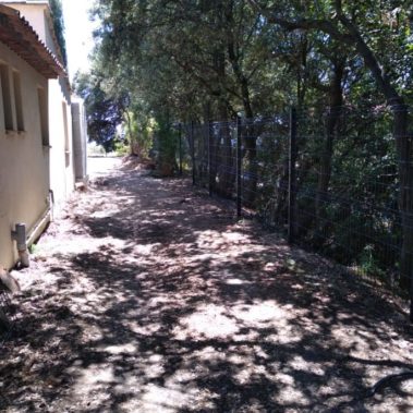 Cloture rigide terrain difficile PERTUIS 4 - Hestia - Avignon