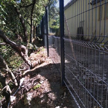 Cloture rigide terrain difficile PERTUIS 5 - Hestia - Avignon