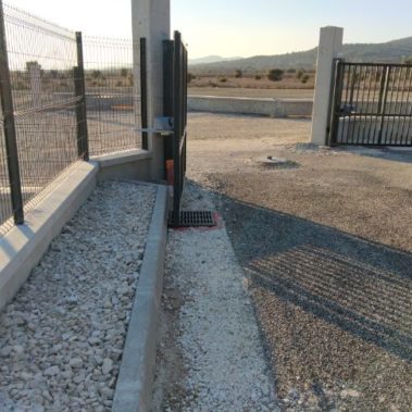 Portail 2 Vantaux motorisée ouverture 135 °_4 - Hestia - Avignon