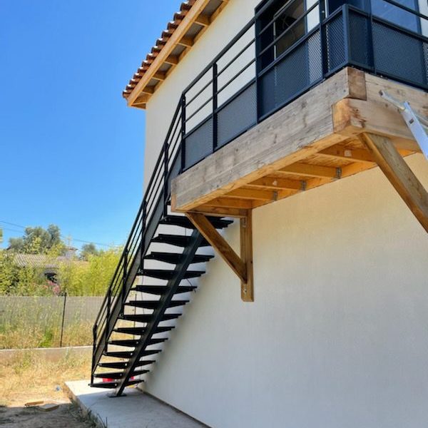 Escalier tole perfo et garde corps 2 Marseille - hestia - avignon