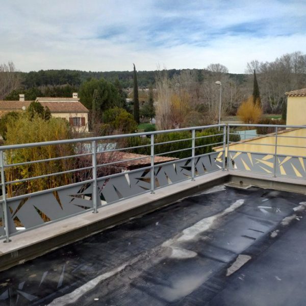 Garde corps sur mesure motif decoupe laser 4 - Hestia - Avignon