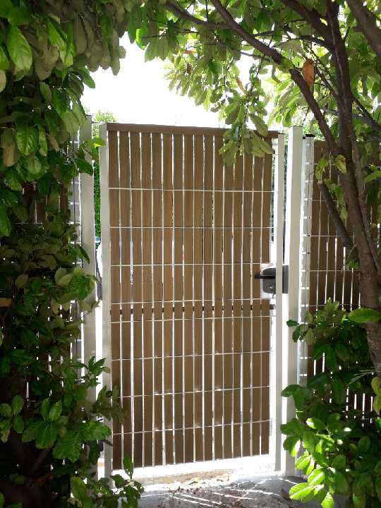 PORTILLON AVAC LAMES OCCULTANTES