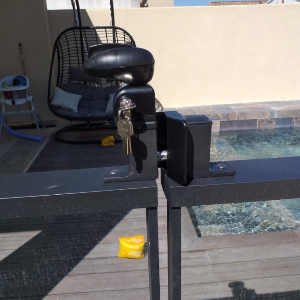 Portillon piscine avec serrure sécurité - Hestia - Avignon