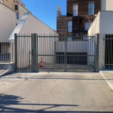 PORTAIL ET PORTILLON TYPE BAMBOU AVIGNON