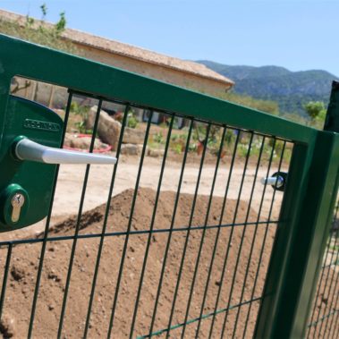 PORTILLON MAILLE 200X50 2 - Hestia - Avignon