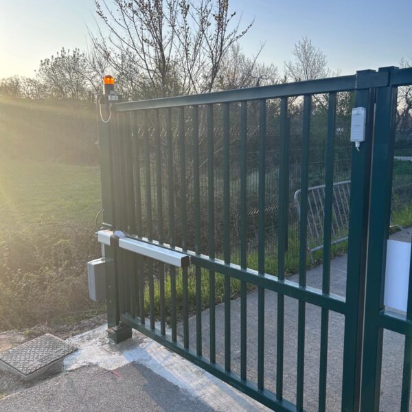 Portail 2 Vantaux Motorisé NOVES 2