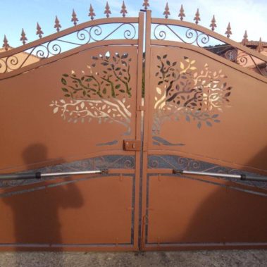 Rénovation portail avec rajout tole découpe Laser - Hestia - Avignon