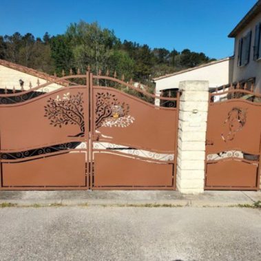 Rénovation portail et portillon avec rajout tole découpe Laser (2) - Hestia - Avignon