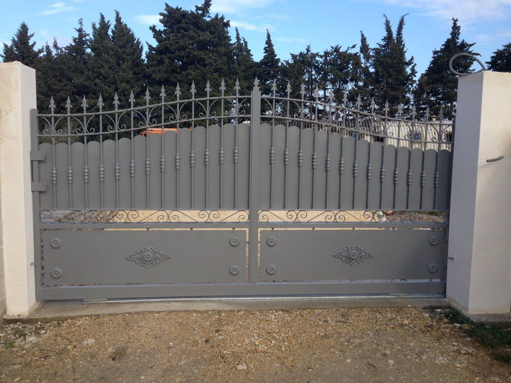 Portail Habitat Acier - Hestia - Avignon