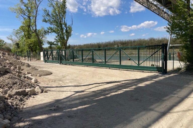 Portail fermé – Hestia – Avignon Portail fermé - Hestia - Avignon