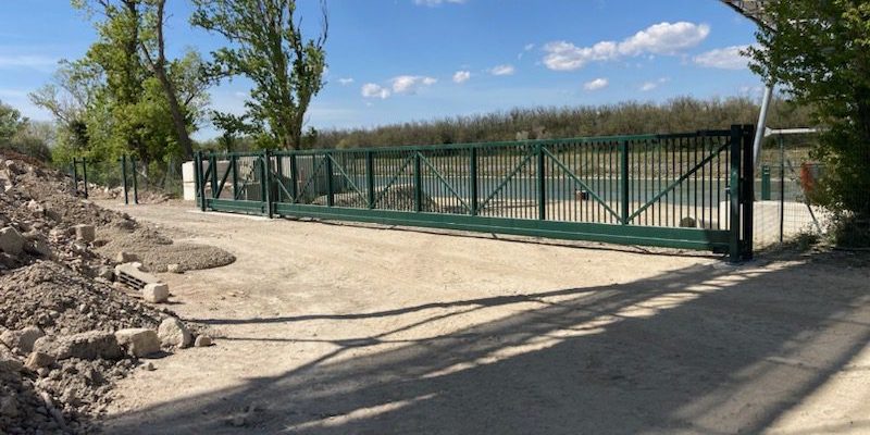 Portail fermé – Hestia – Avignon Portail fermé - Hestia - Avignon