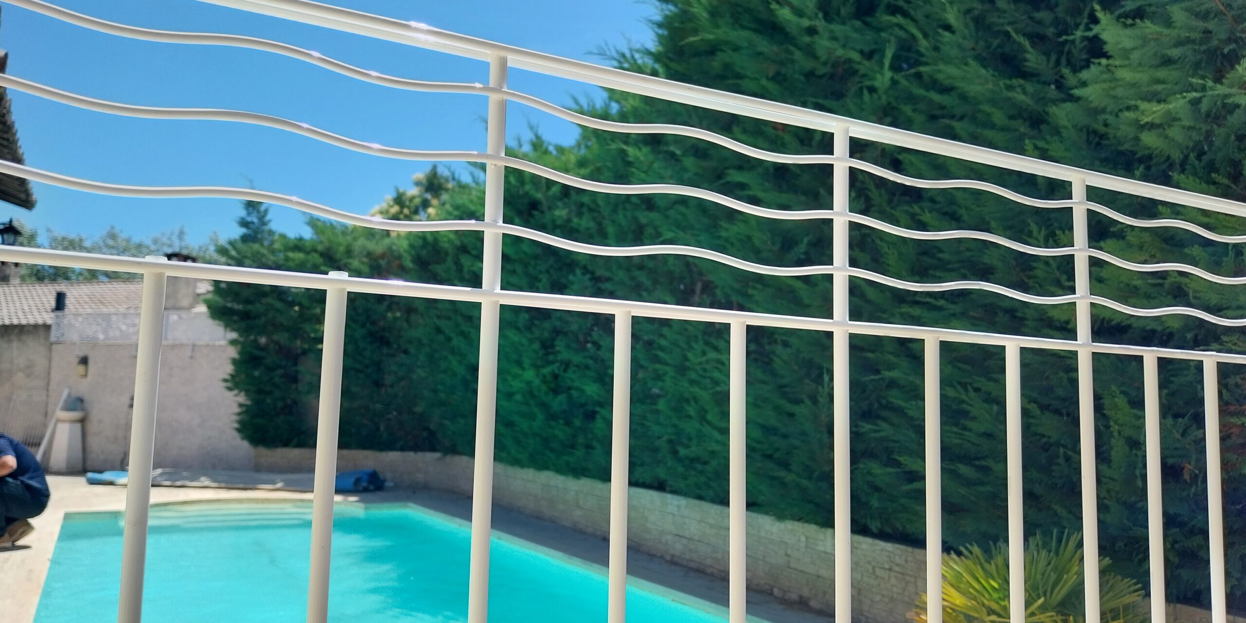 Clôture aux Normes Pisicne